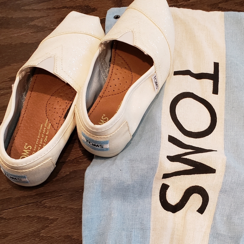 TOMS
